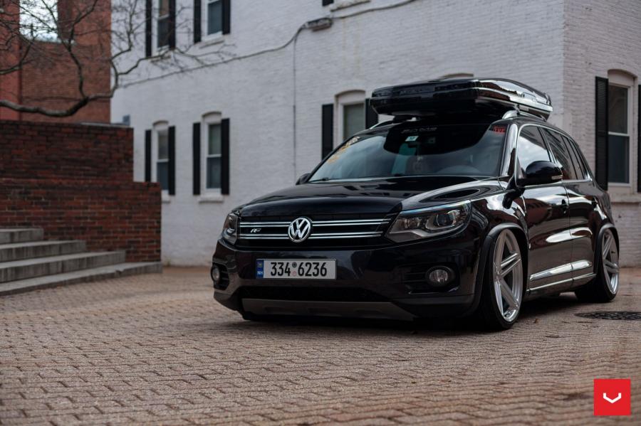  Volkswagen Tiguan on Vossen Wheels (VFS5) 2017 года  (фото 15 из 17)